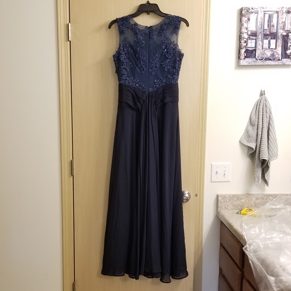 Evening Dress - Picture 3 of 4